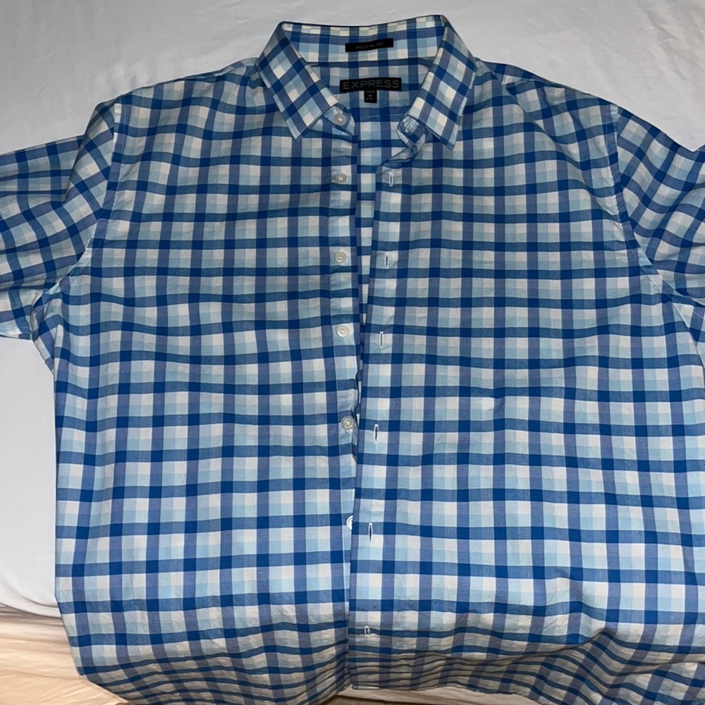 Express Pattern Button Up - Men’s L (16-16.5)